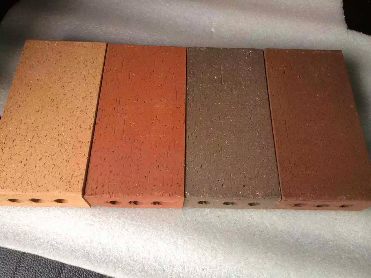 惠州烧结砖厂家哪家好,资料有保证服务有效率,推荐找益良建材