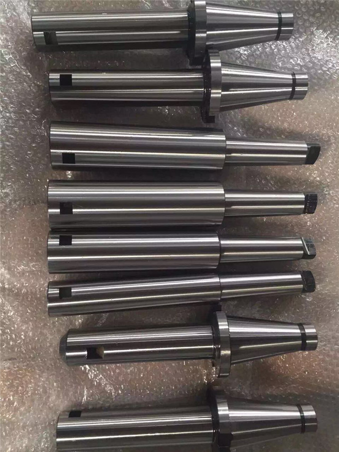 技术领先的数控机床品牌有hass,dmg (deckel maho gildemeister)