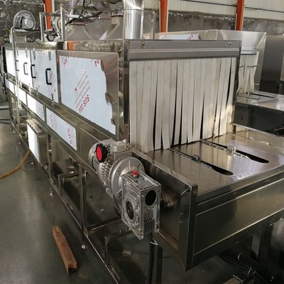 科盛吸塑盘清洗机 全自动连续式大托盘ps盘清洗设备厂家直销