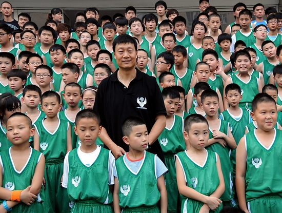 学校培训班|英语篮球夏令营  北京时间5月22日,上海李秋平篮球俱乐部