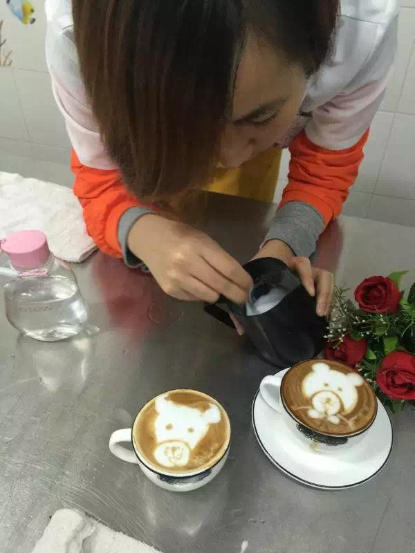 龙岗咖啡拉花培训学校,咖啡甜品培训,韩式裱花培训