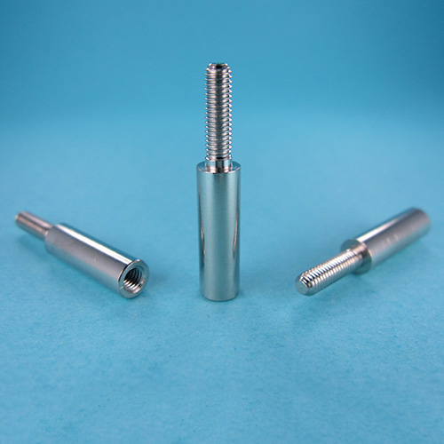 内外牙螺丝