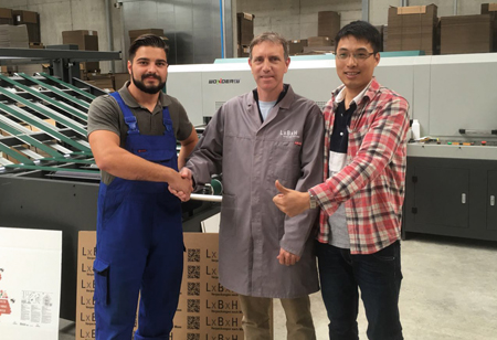 深圳万德:数码印刷机进e入on pass时代