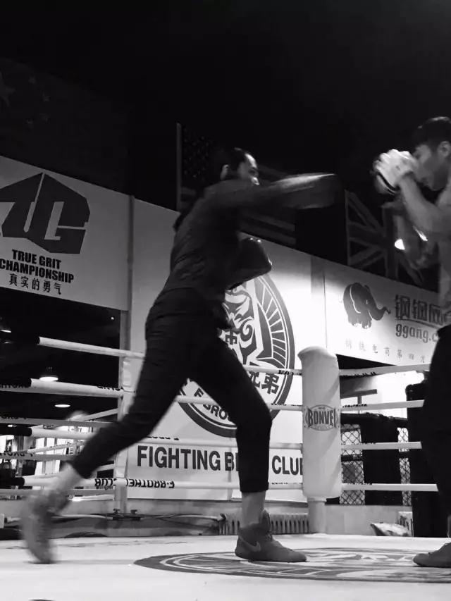 姚红刚格斗训练为何深受姚晨朱丹谢楠等明星喜爱