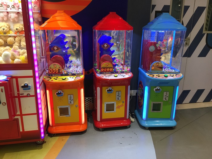 棒棒糖机源头厂家广州心疼投币出糖果机报价