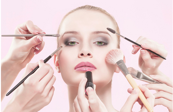 新手学化妆应该掌握的什么知识 去哪里学习化妆美容比较好