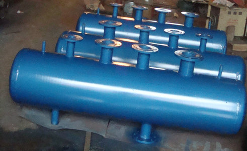 的支路管道,并在其上面安装有排气阀,自动恒温阀等,一般为铜质较多