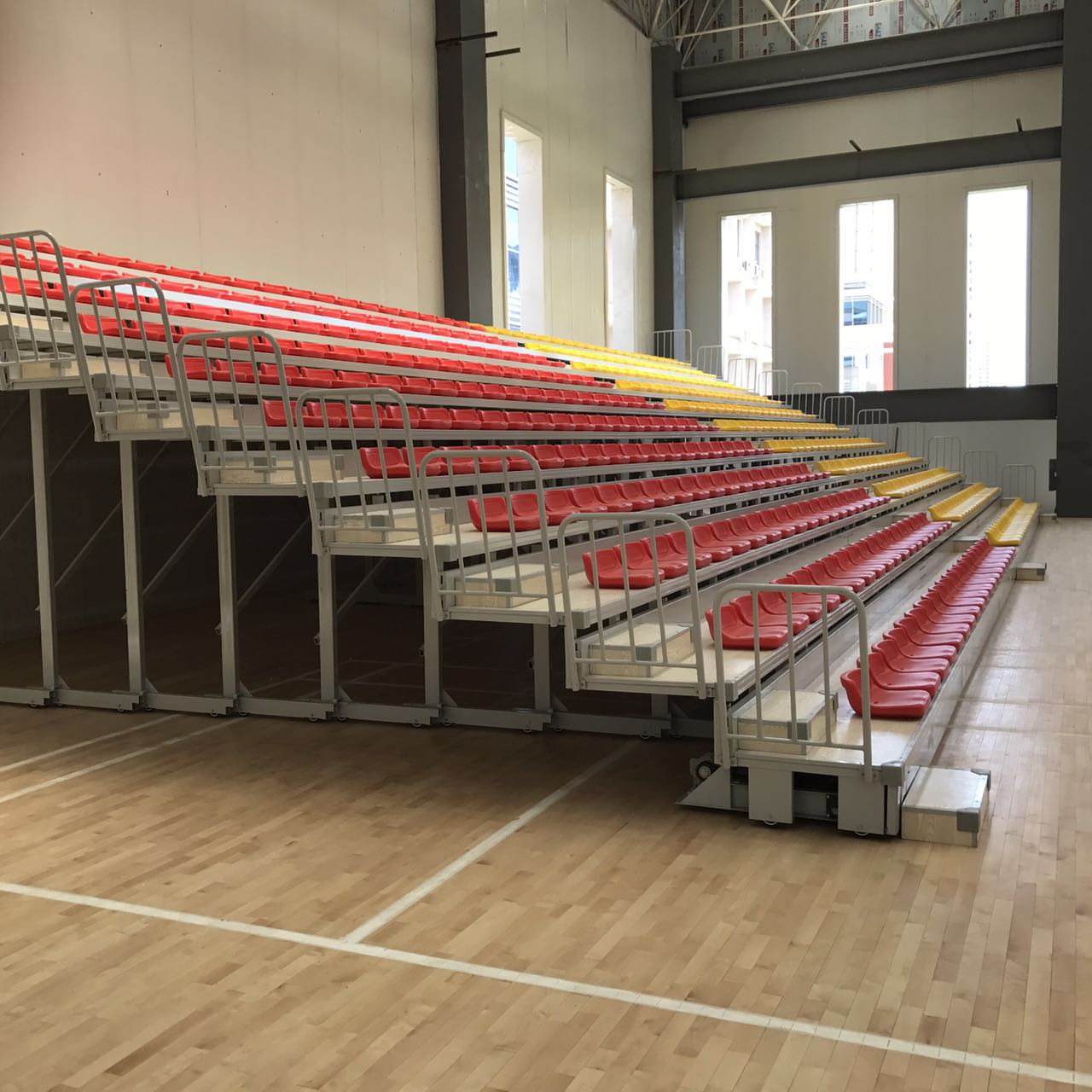 沧州旺盛体育伸缩看台座椅厂家产品远销国内外