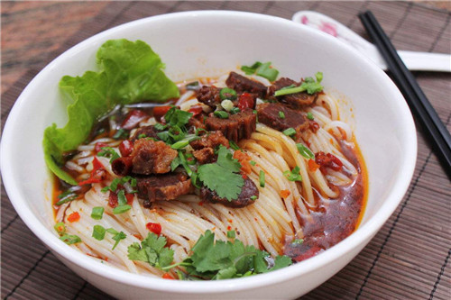 武汉光头味佬爹牛肉粉加盟哪家价格便宜