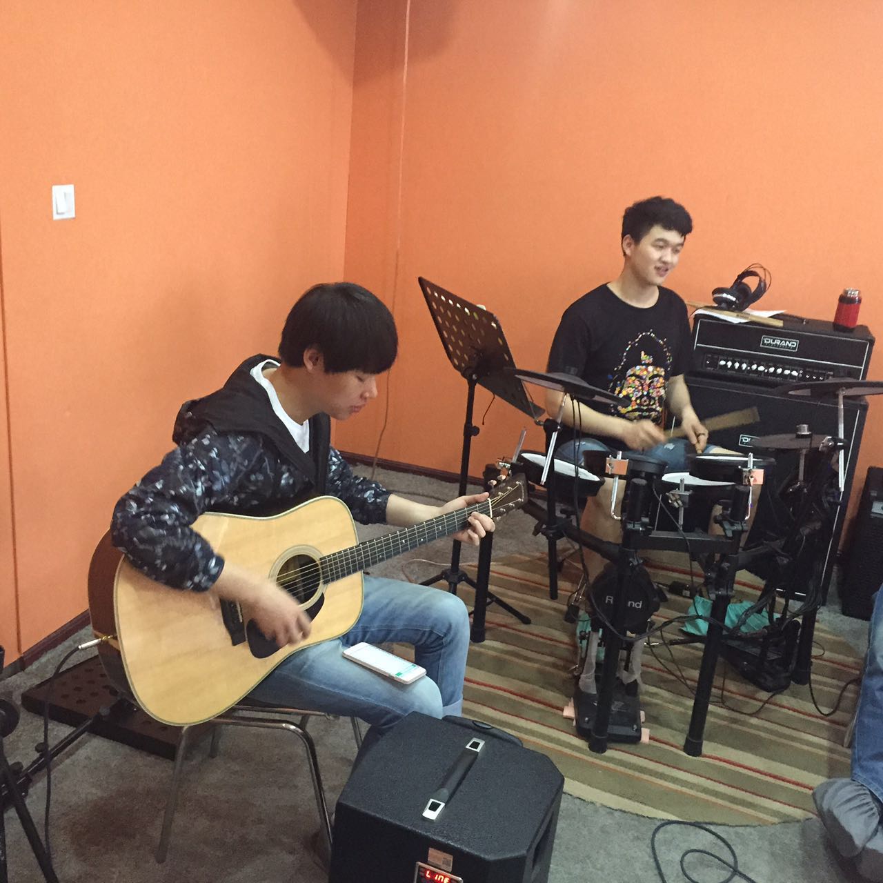 西安北郊/北郊学吉他/暑假培训班/凤凰岛艺术培训中心18192943192