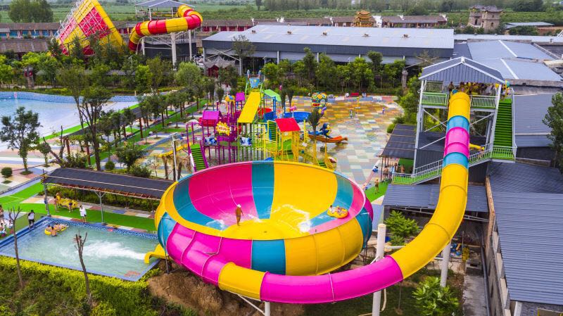 西安小型水上乐园一日游放下工作与亲同乐