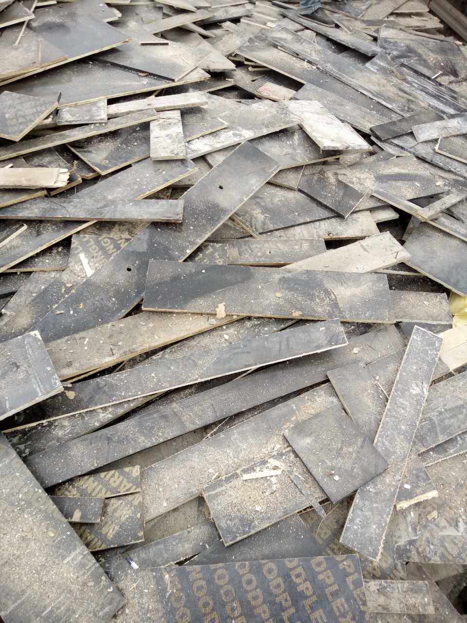 咸阳渭城区工地三层板木料回收-旧木料回收-木材收购市场在哪里