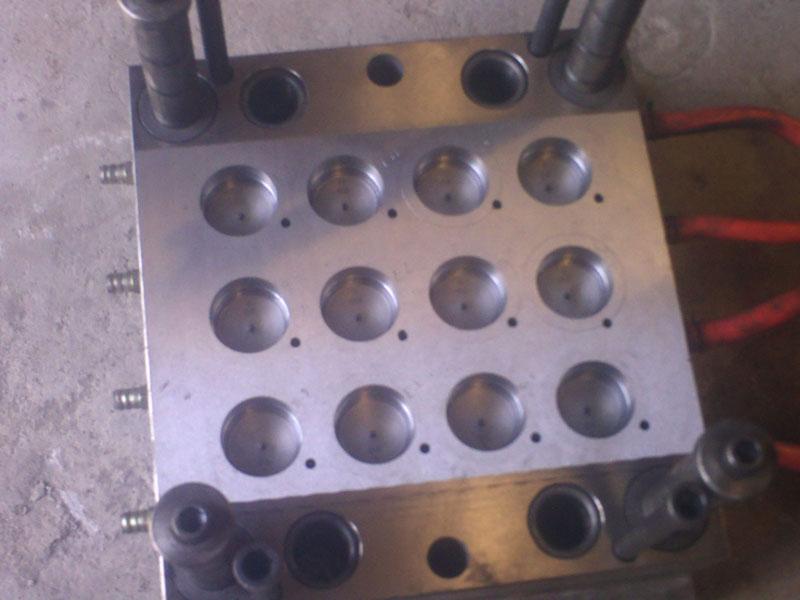 模具厂排名_模具厂图片车间