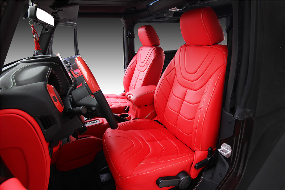 深圳创概念改装吉普牧马人,新年将至内饰也要红红火火