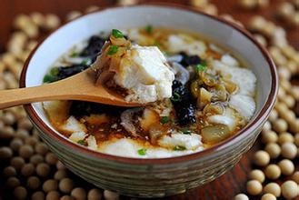 三鲜豆腐脑技术培训哪里教三鲜豆腐脑技术?特色早餐培训学校