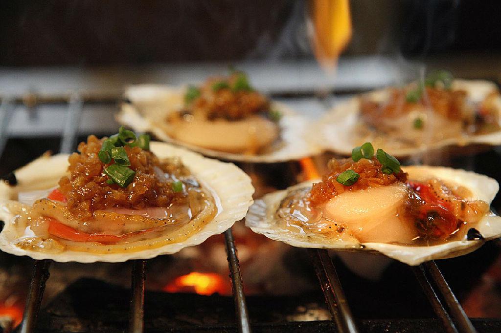 海鲜烧烤培训哪家便宜 烤扇贝技术好学吗 烧烤制作方法培训