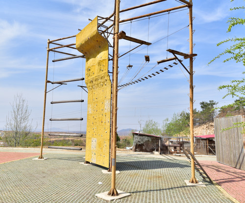 烟台福山户外拓展设施,朱雀山拓展训练营地