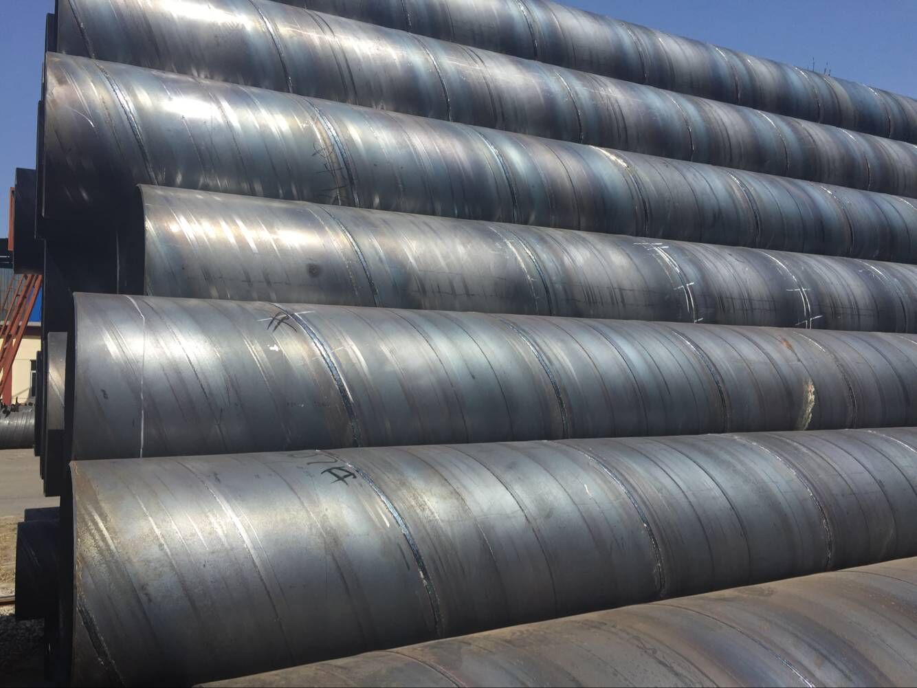 打桩用螺旋钢管价格行情介绍