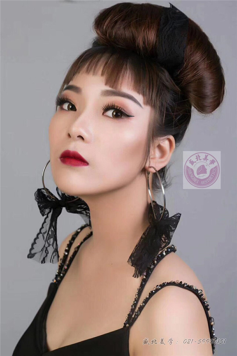 爱美之心人皆有之-上海化妆培训是永不过时的潮流