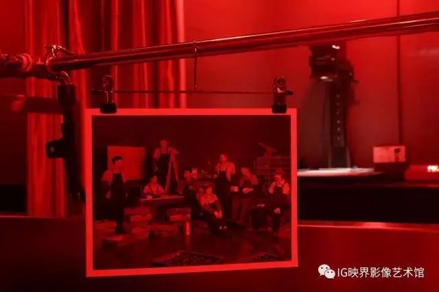 胶片摄影暗房洗片